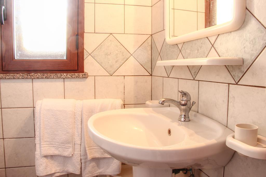Acqua Marina Residence 兰佩杜萨 外观 照片