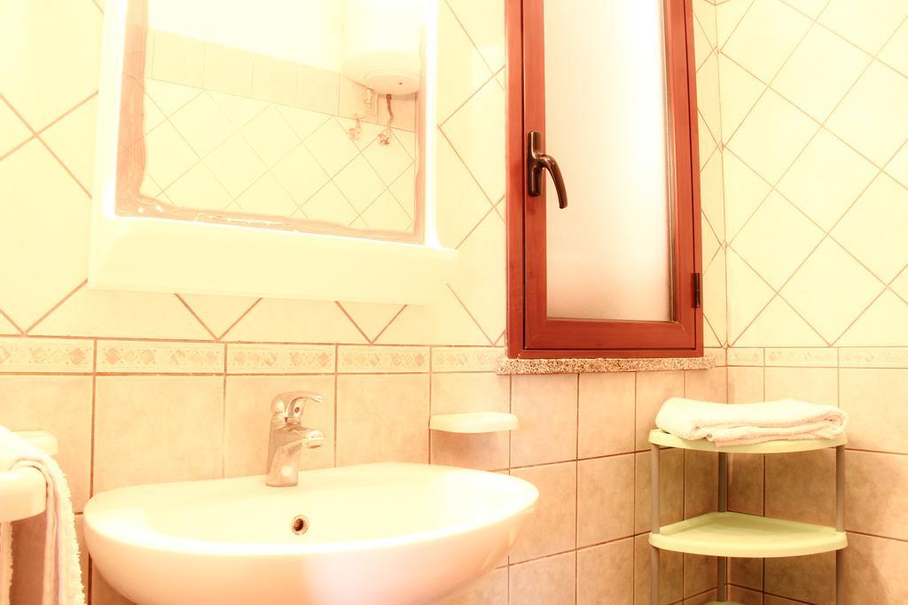 Acqua Marina Residence 兰佩杜萨 外观 照片
