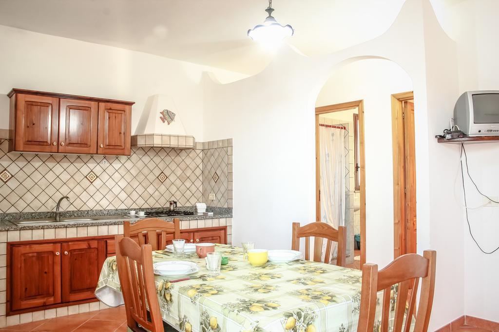 Acqua Marina Residence 兰佩杜萨 外观 照片